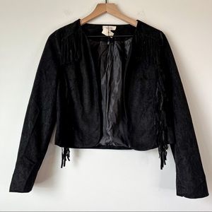 NWOT Crescent Cropped Faux Suede Western Fringe Open Jacket Black Size M